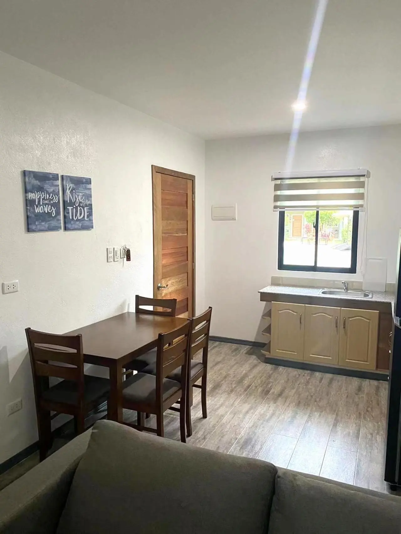 Family Room — 17
