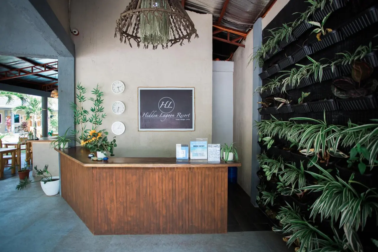 Hidden Lagoon Resort — reception